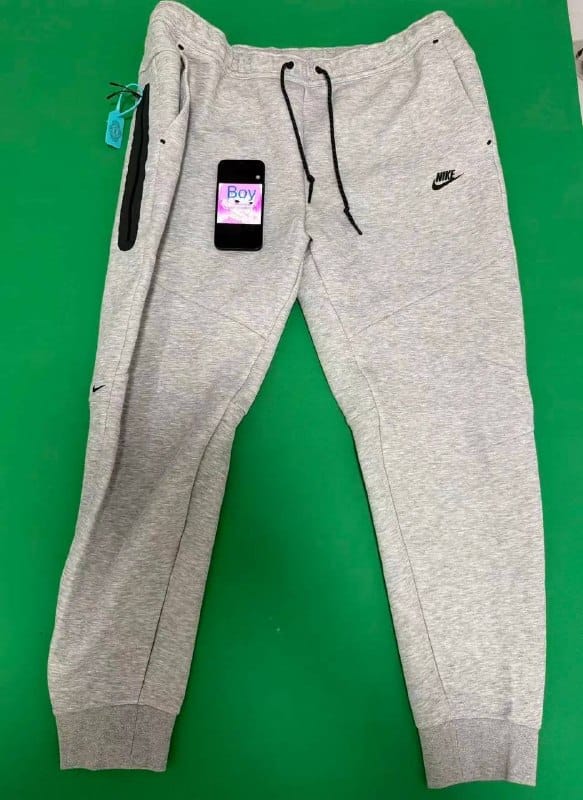 Bas Nike Tech Fleece gris 2