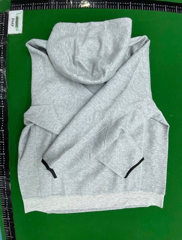 Pull Nike Tech 2