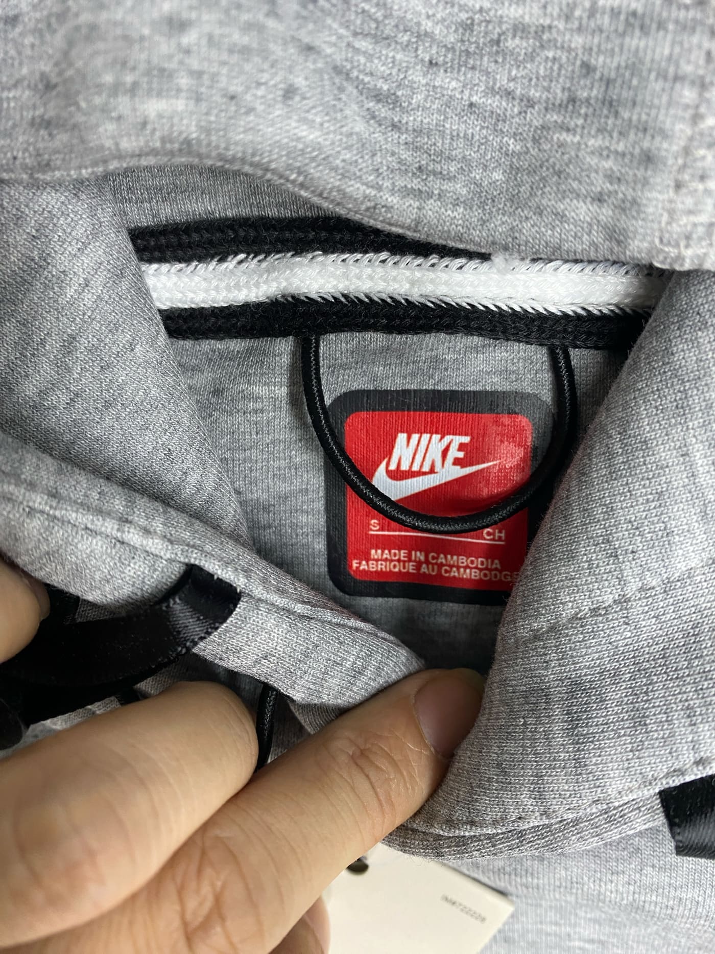 Pull Nike Tech 4
