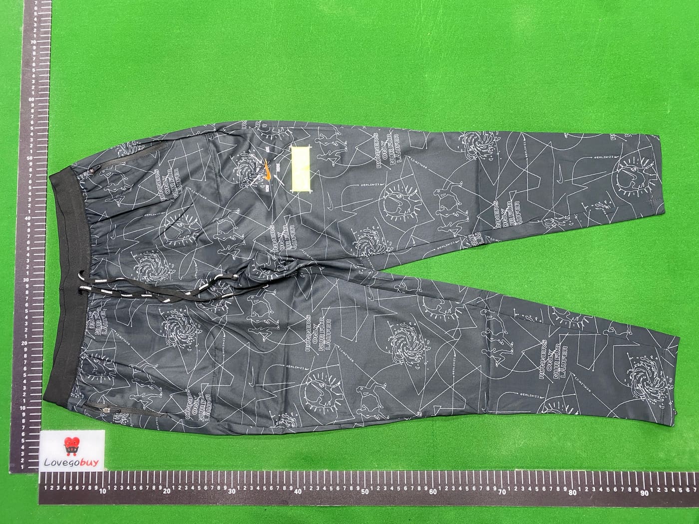 Bas Nike Running Berlin — QC 3
