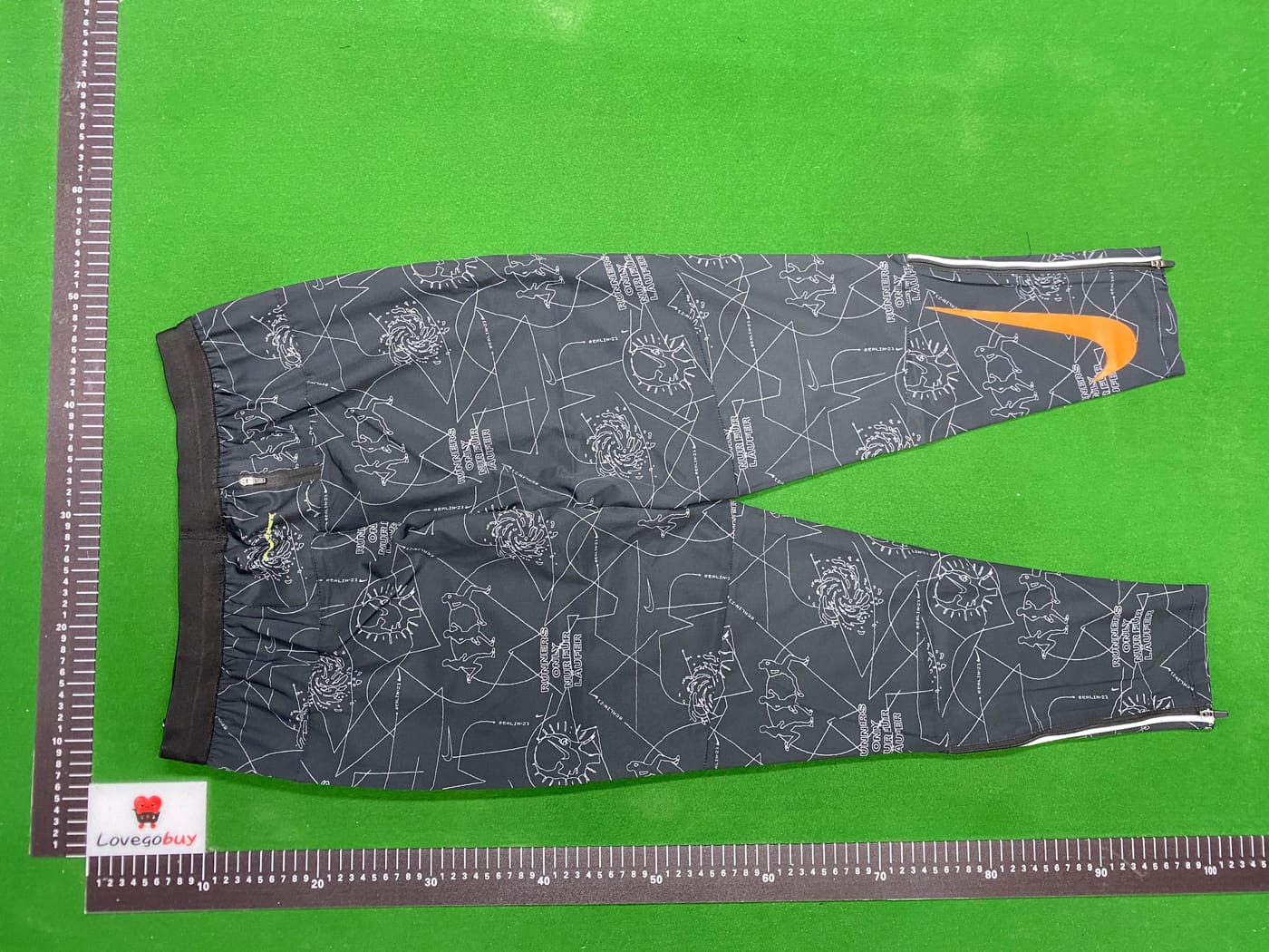 Bas Nike Running Berlin — QC 6