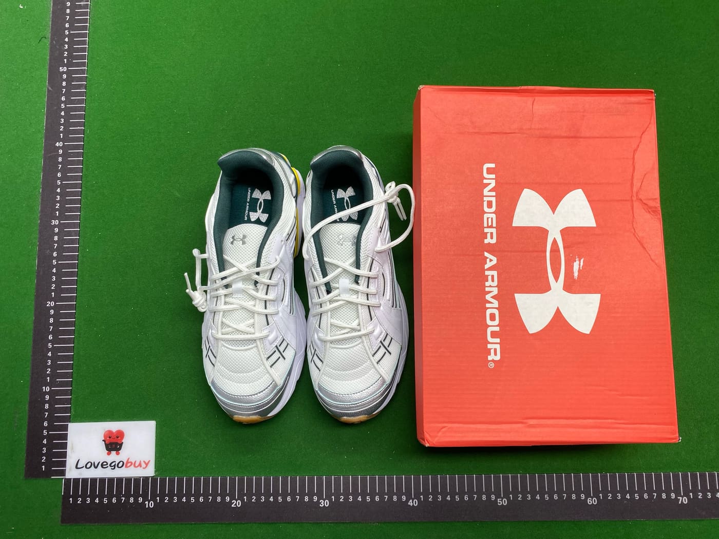 Paire de Under Armour sola — QC 4