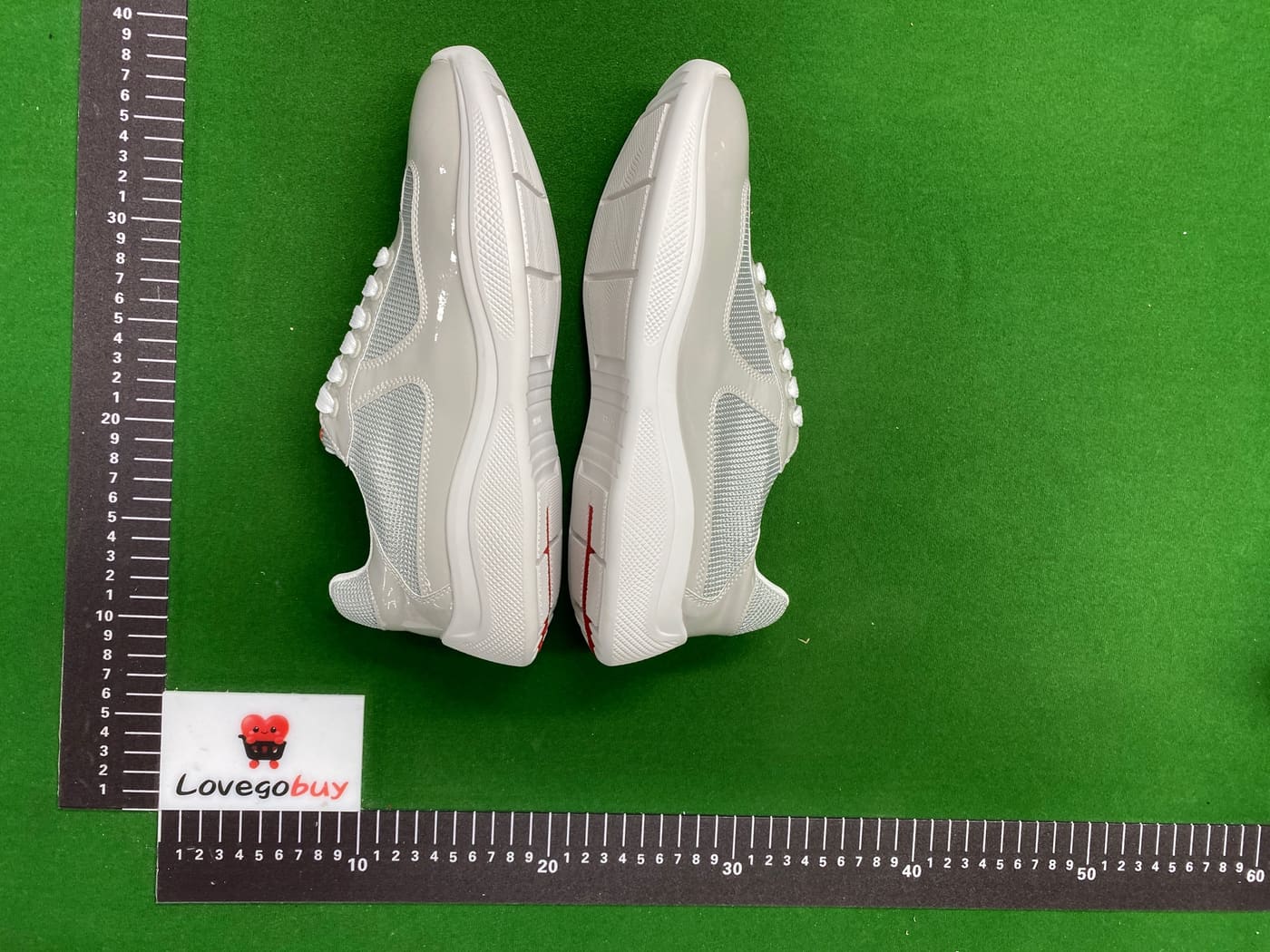 Paire de sneakers cup avec boîte — QC 1