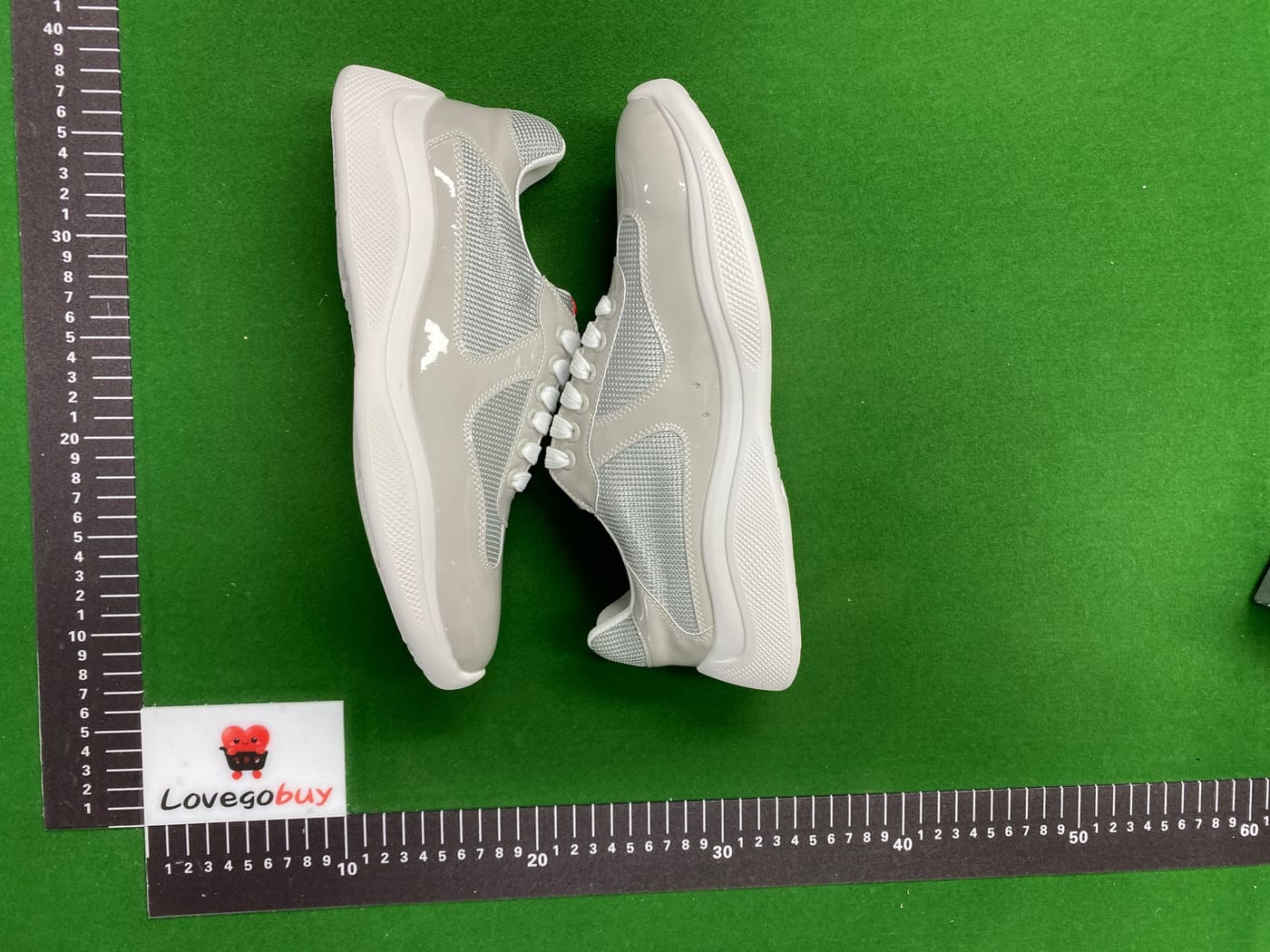 Paire de sneakers cup avec boîte — QC 3