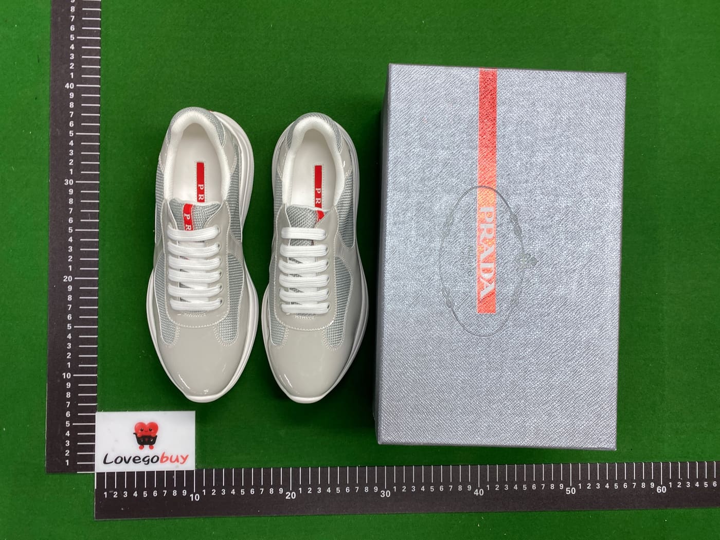 Paire de sneakers cup avec boîte — QC 4