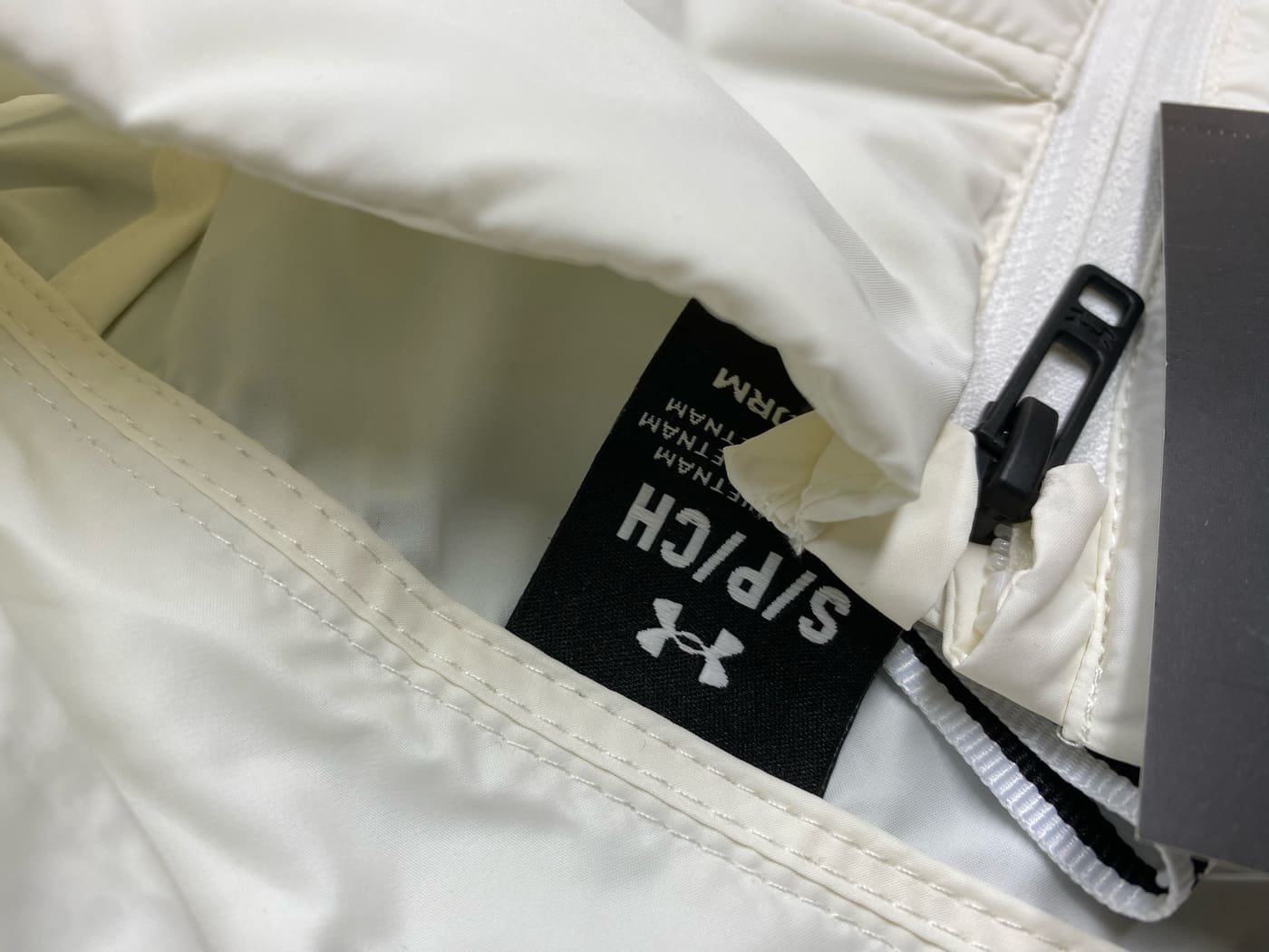 Veste Under Armour Hybrid blanche — QC 4