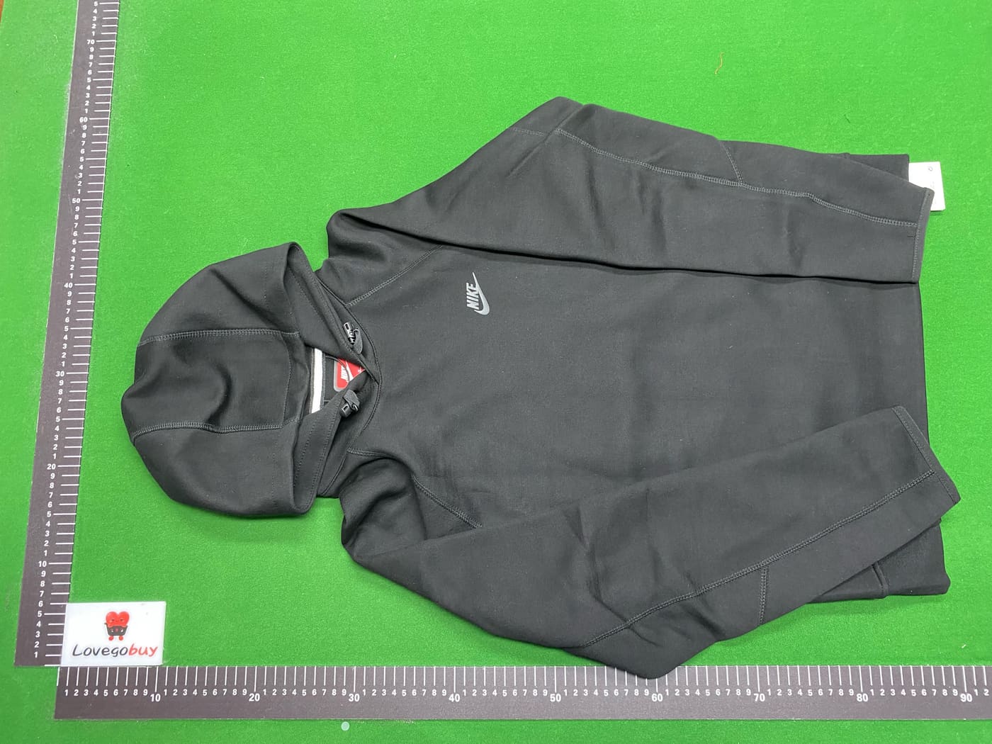 Pull Nike Tech Dubaï — QC 4