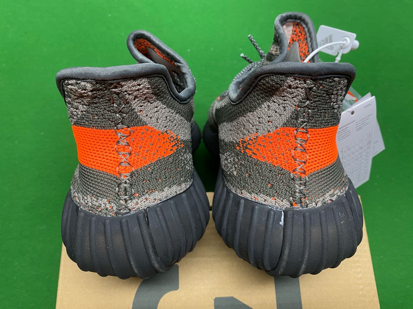 Paire Adidas Yeezy 350 Boost — QC 3