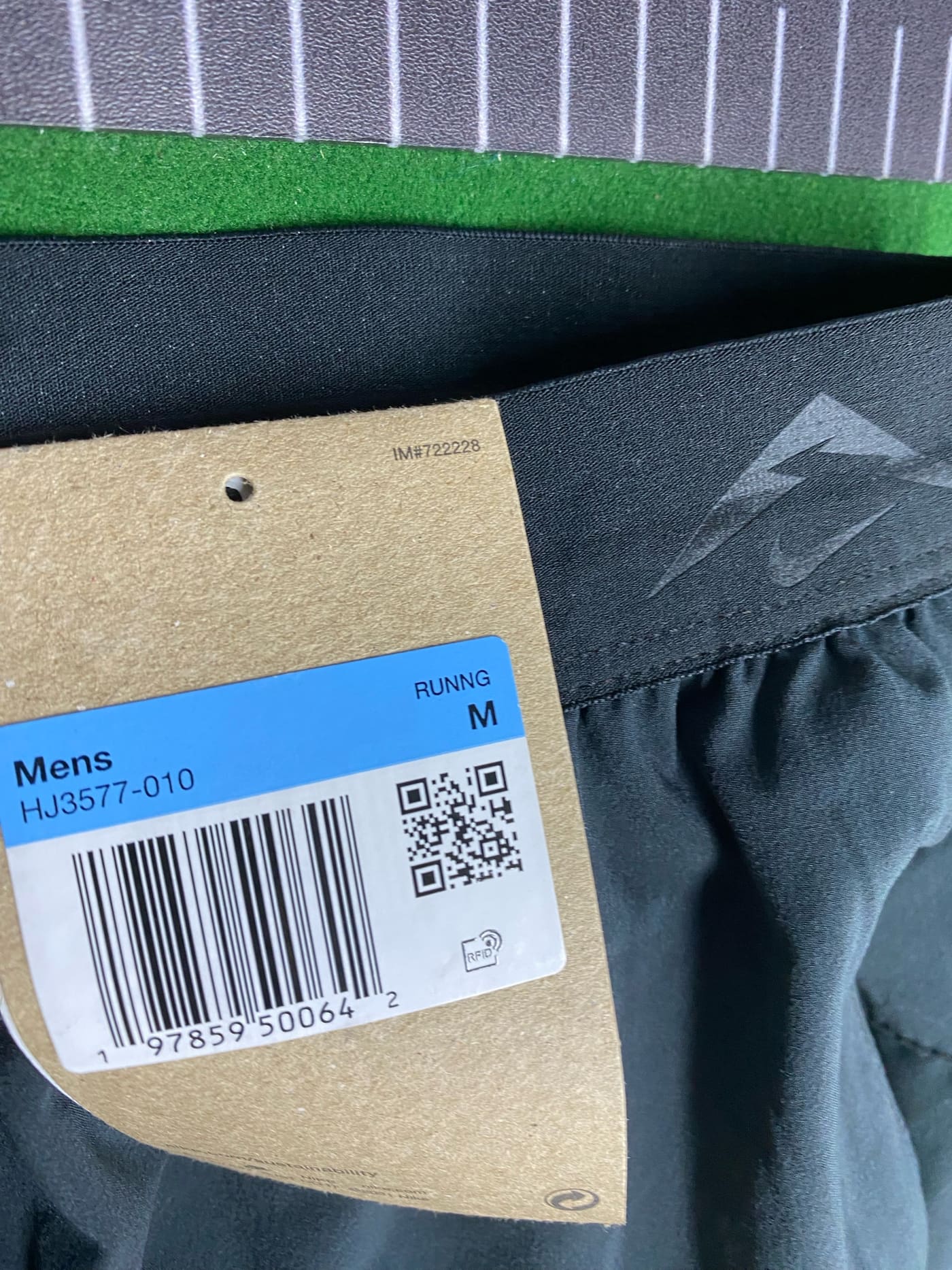 Bas Division à rayures authentique — QC 3