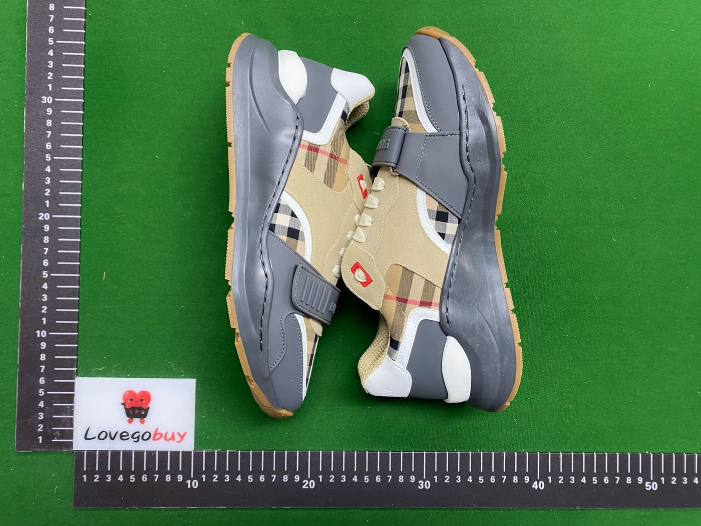 Paire de sneakers premium — QC 5