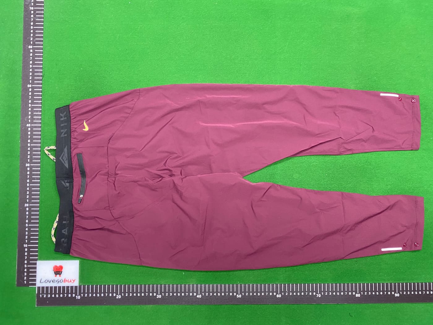 Bas Nike trail rouge — QC 2
