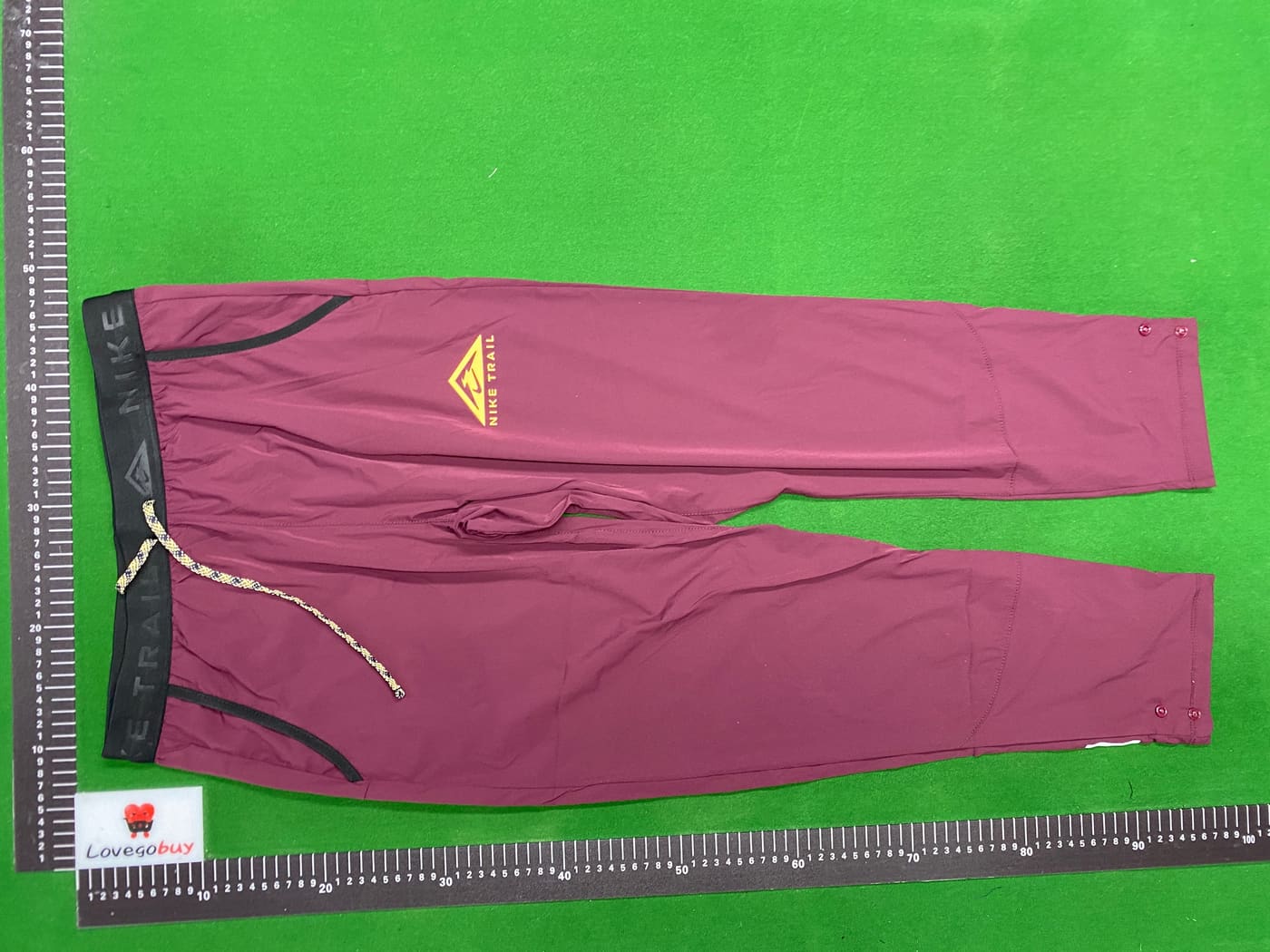 Bas Nike trail rouge — QC 4