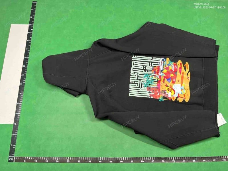 Pull Nike Tech Dubaï 2